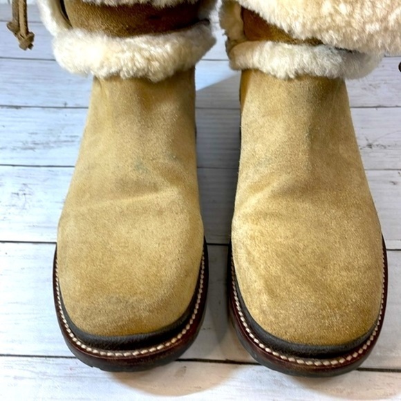 L.L.Bean Tan Leather and Cream Shearling Boots - Picture 9 of 13